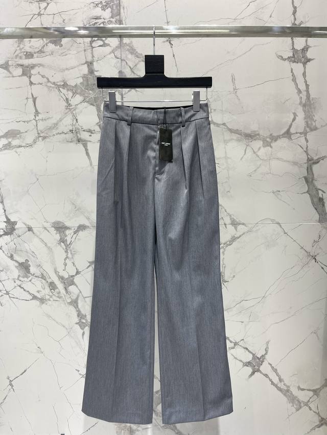Saint Laurent 2025 New Suit Set This autumn/winter trend not only aligns with t