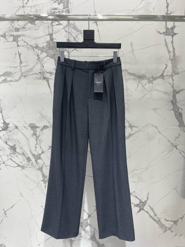 Saint Laurent 2025 New Suit This autumn/winter trend not only fits the current