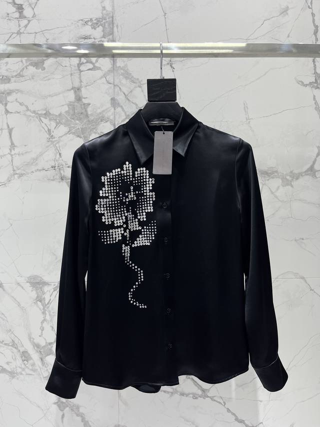 Es Acetate Hot-Diamond Floral Shirt This fabric is perfect for those who love te