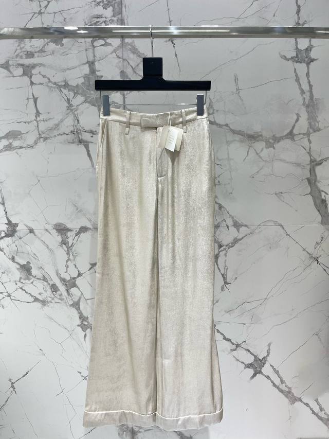 Bright Silver Suit Jia Ling's same series This suit is simple yet elegant, with