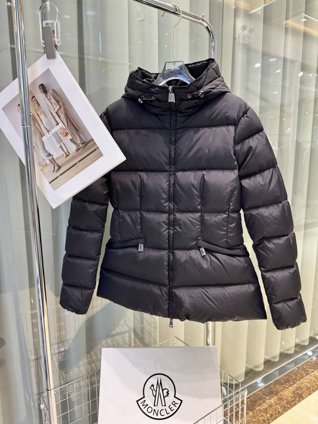 Monclerfw New Arrival women's waist short down jacket, super slim version Color:
