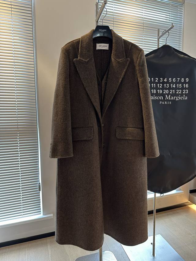 Saint Laur*N Saint Laurent high-end alpaca herringbone coat. This style is too b