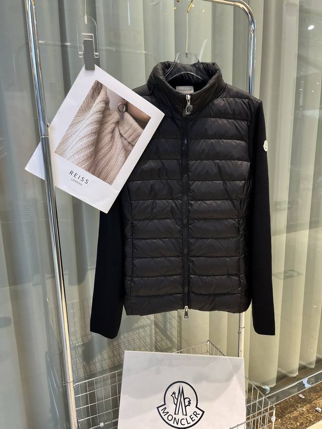Moncler 25 women's invisible hood stand collar patchwork down jacket, the style