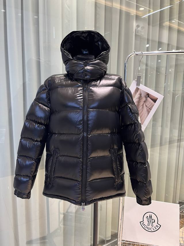 Moncler Maya men's glossy hooded down jacket, loose fit, versatile and suitable
