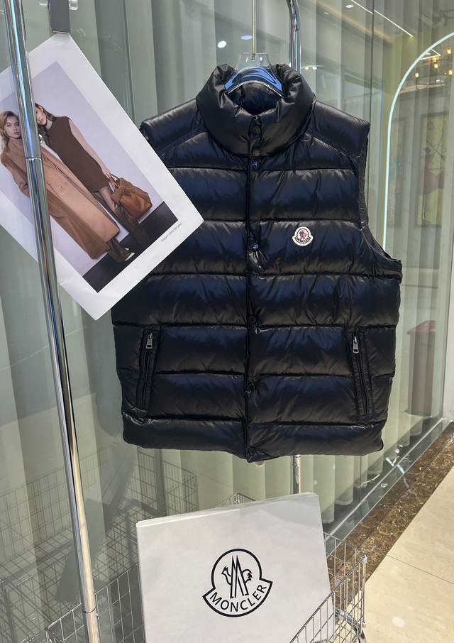 Moncler classic stand-up collar men's vest, unisex, versatile and suitable for a