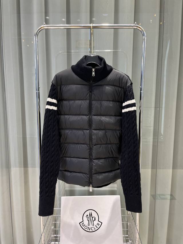Moncle* New early fall items from Moncle, made from premium wool fabric, with a