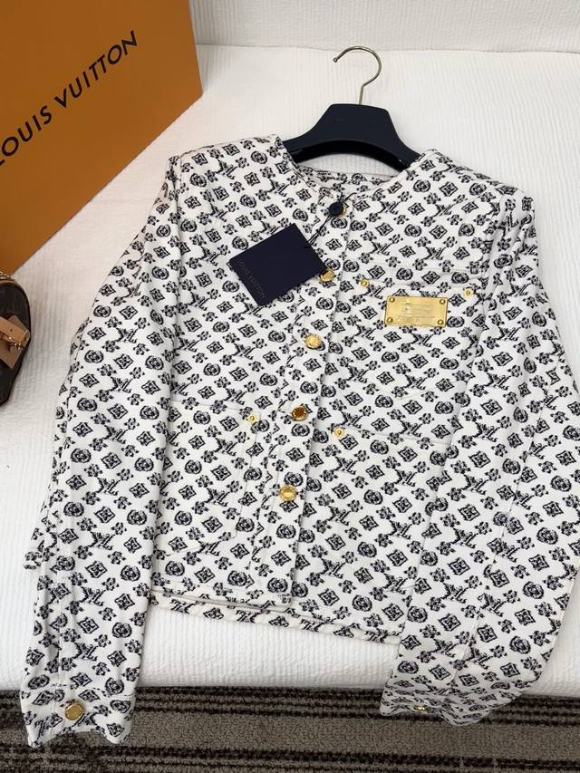 New arrivals in stock 25 autumn new style old flower coat with large logo, a sy