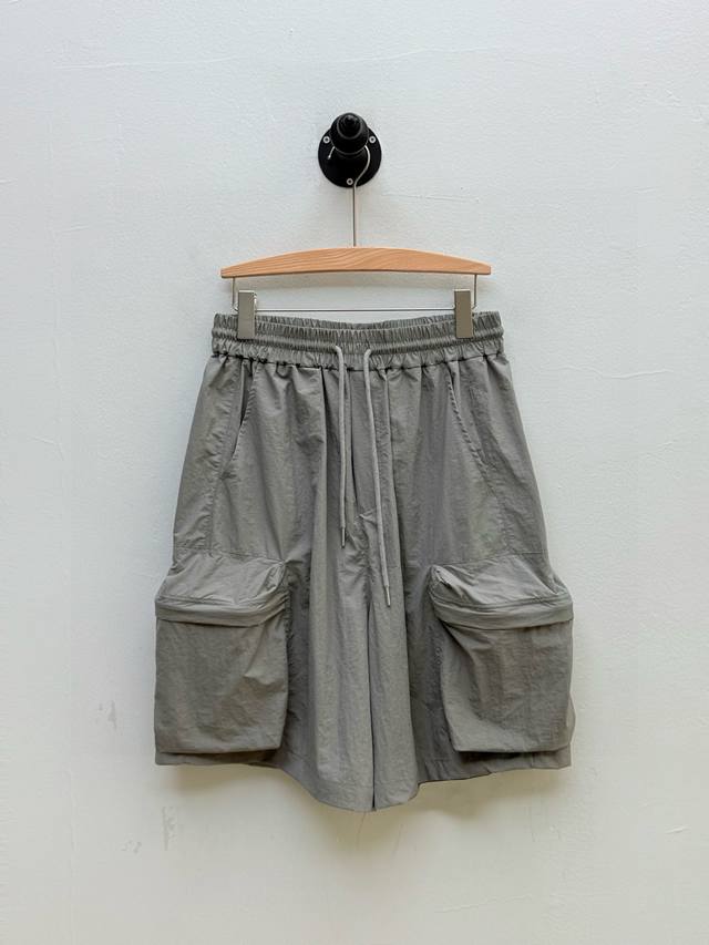 Loe logo-print nylon work shorts, from OEM manufacturer P. DDD, a new summer pro