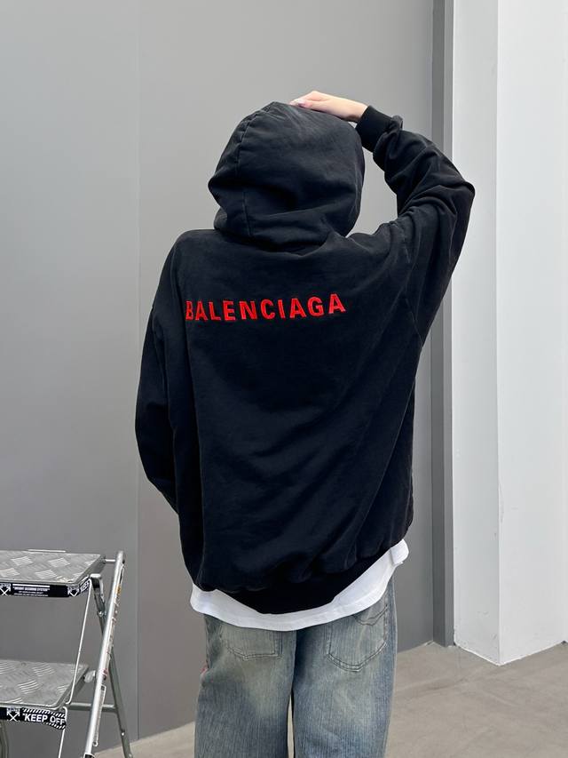 Paris | New hooded sweatshirt, garment-washed, color-smoke front and back embroi