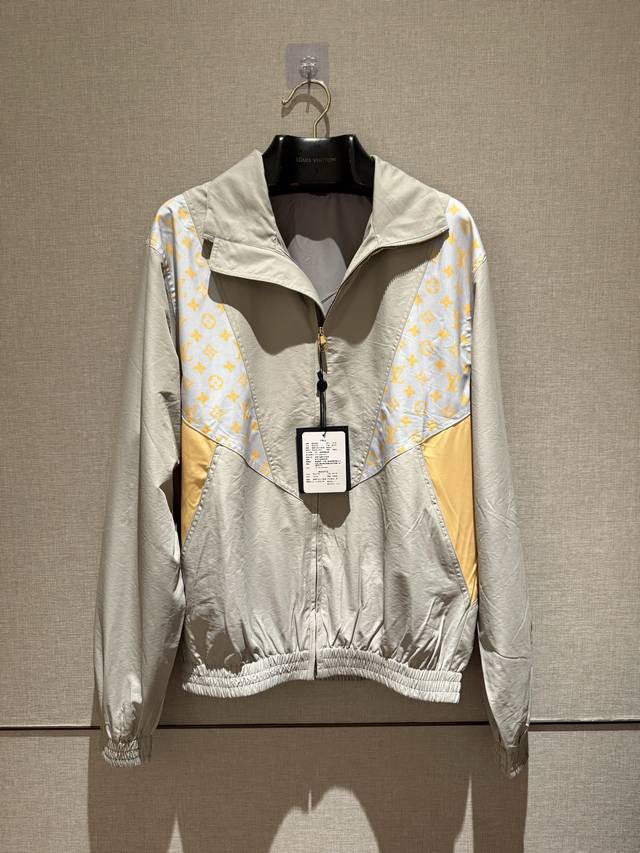 Louis V* I'm going crazy over this sport coat!!! I fell in love with it the mome