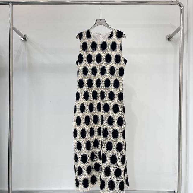 Re-order shipment, new celebrity sleeveless dress, instantly increase your popul