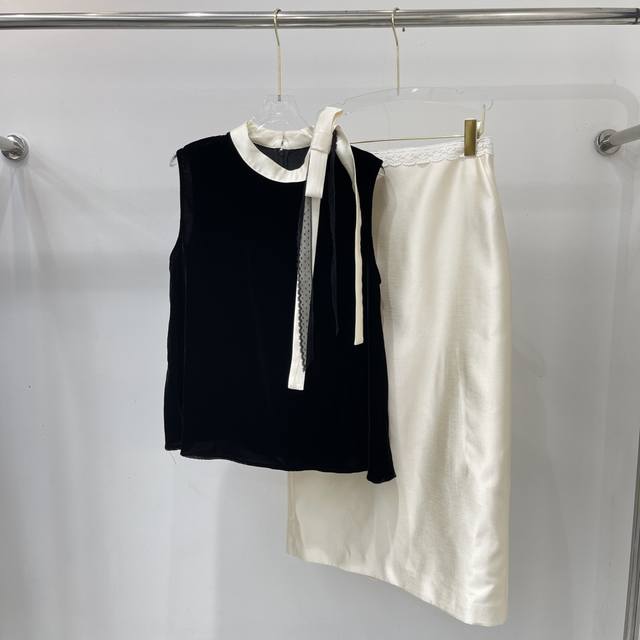 New silk velvet top and skirt set, exclusive original custom! Counter quality!