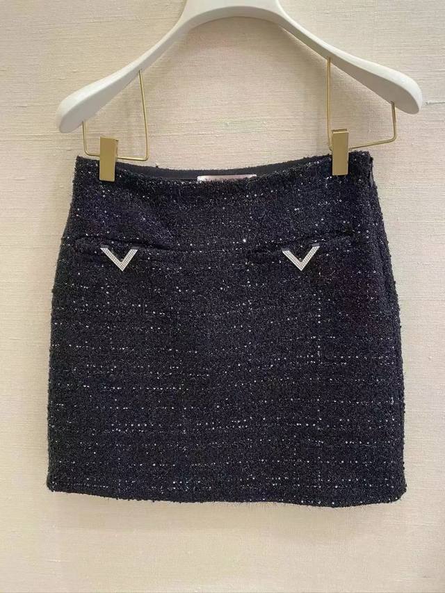 Batch 2917 V-neck skirt Black pink 36 38 40 42 DDD