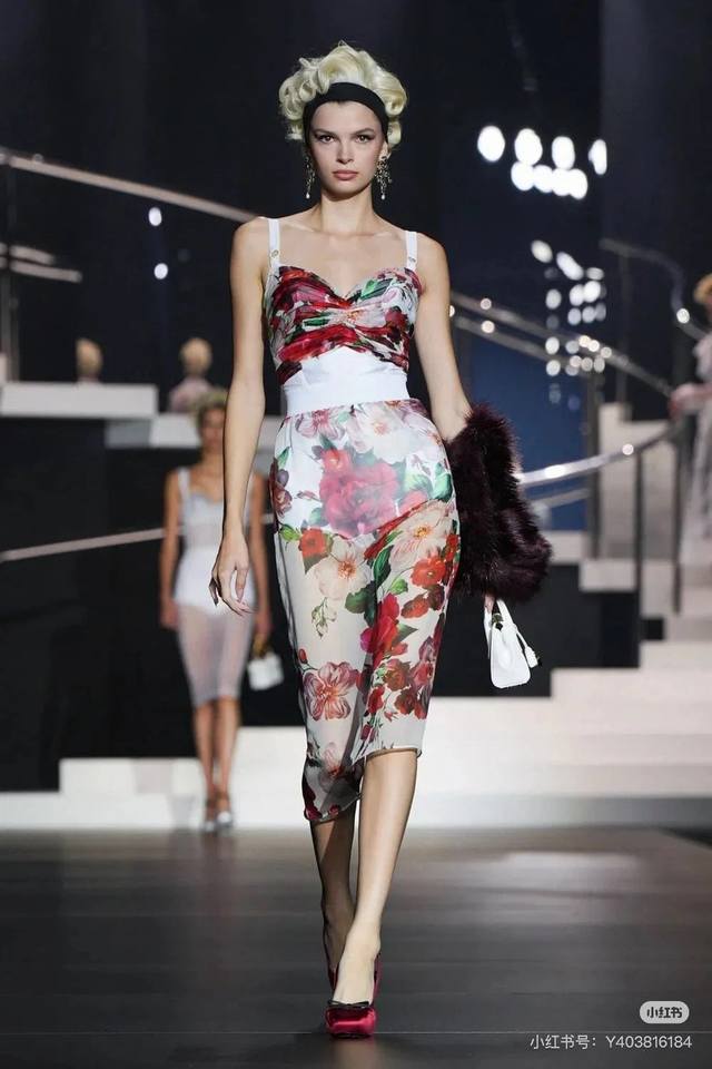 3697 D's new spring and summer silk skirt with positioning prints, high-end seri