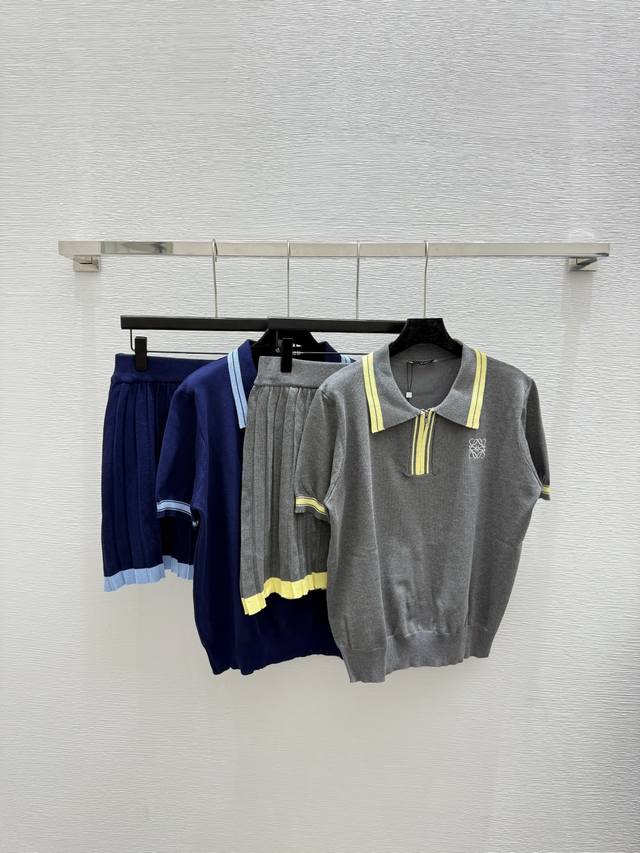 Lo's early autumn new color matching striped knitted suit Color: Gray Royal Blue