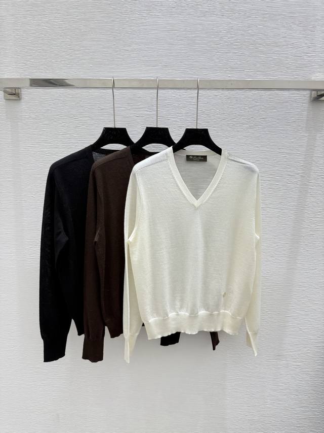 Lp's early autumn new solid color V-neck knitted long sleeve Color: white coffee