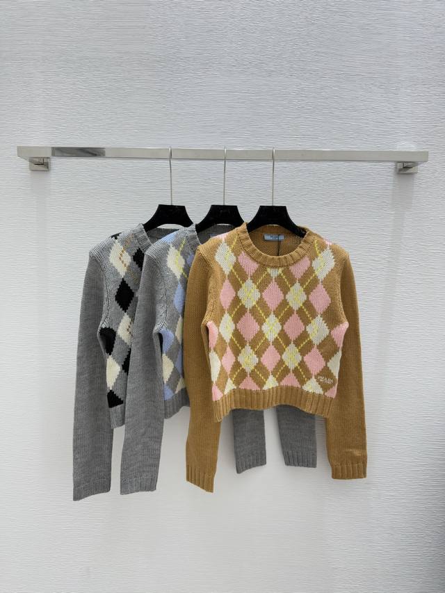 P's early autumn new plaid striped round neck knitted long sleeve Color: pink bl