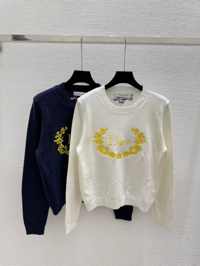 D's early autumn new style letter flower embroidery round neck knitted long slee