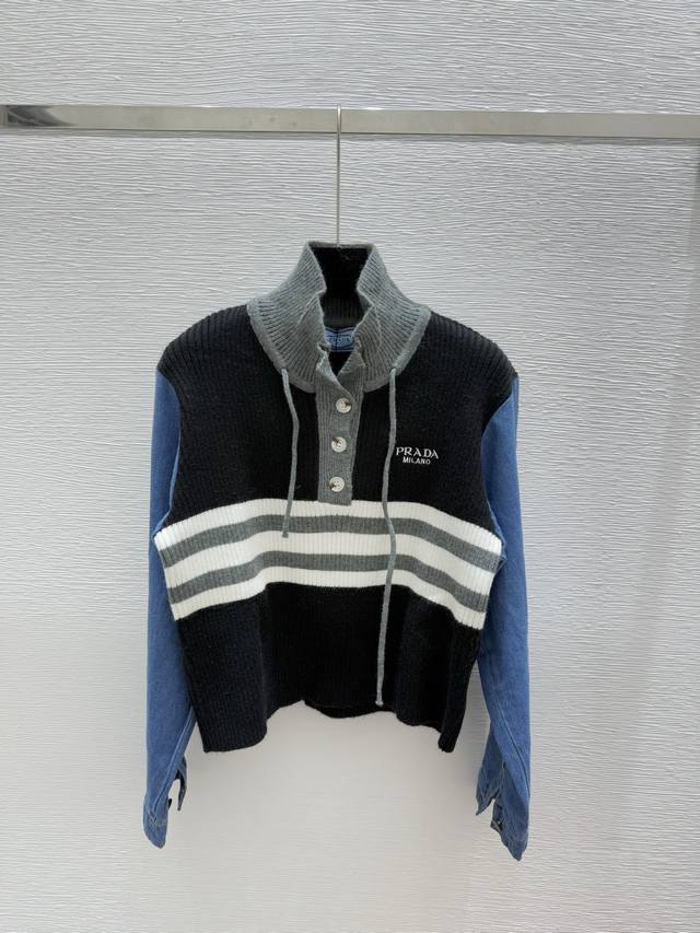 P's early autumn new color matching striped high collar and knitted long sleeves