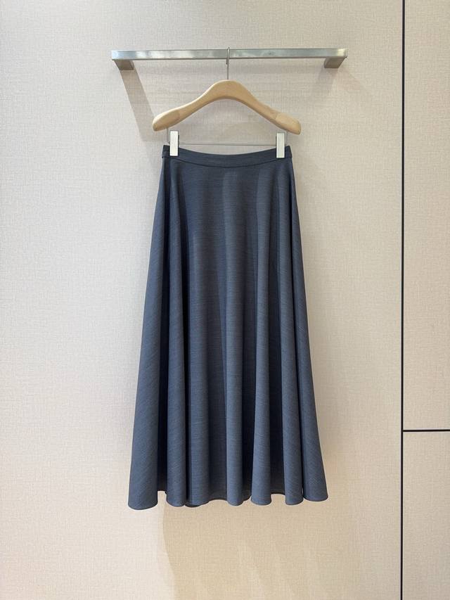 Self Portrait Fall New Product Recommendation: A low-key mid-high waist skirt fr