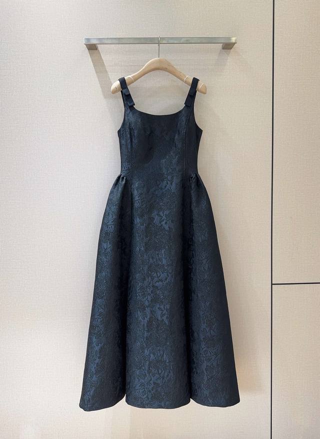 Tanyataylo*R's new fall/winter black dress, DDD, features a suspender design, a