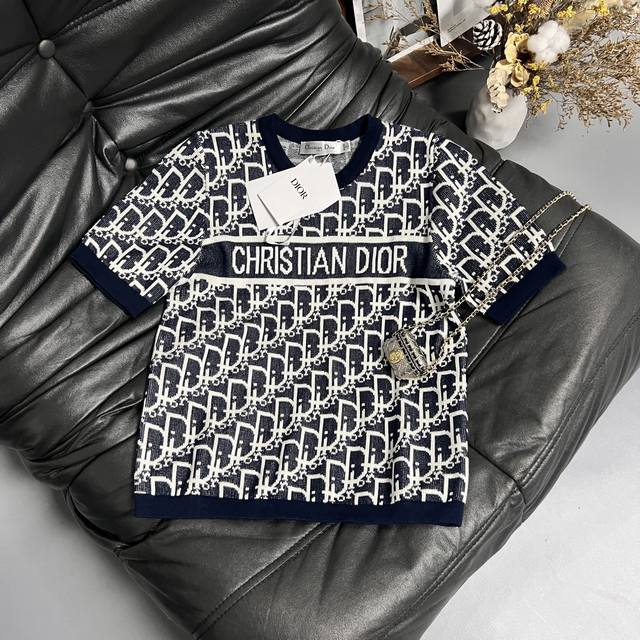25 Early Autumn new series Classic old flower letter pattern, blue and white col