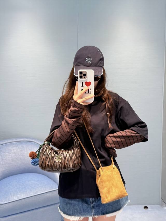 New Latest Miu 25New Fake Two-piece T-shirt Size: Sml DDD