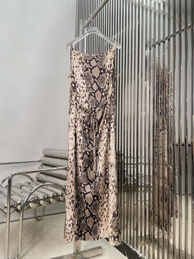 Actual photos of the latest Acne 25New python print suspender dress Size: Sml D