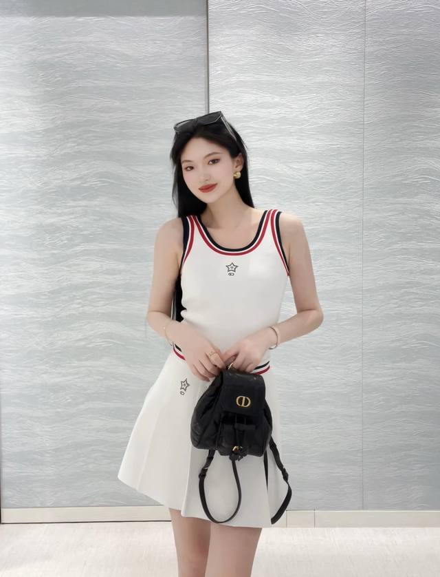 New Latest D 25New Tennis Series Knitted Vest Size: Sml DDD