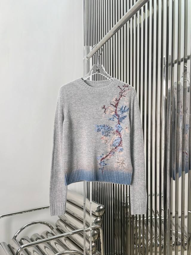 Actual photos Latest D 25New cashmere embroidered sweater Size: Sml DDD