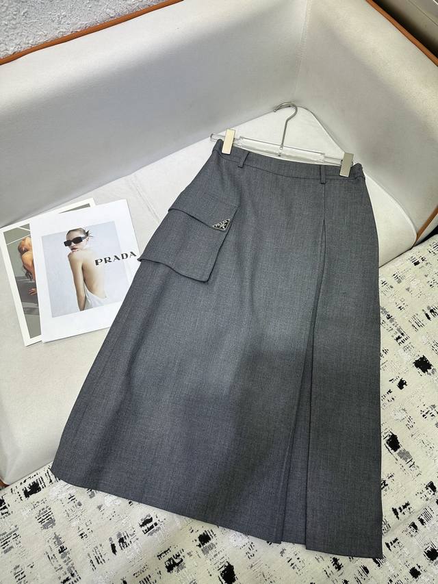 Prad* 25Ss new style skirt with large pockets, triangle logo decoration, fine wo