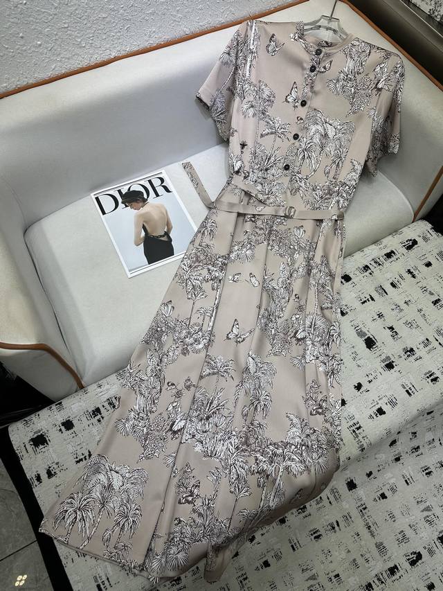 Dior* 2025 new dress printed fabric soft, comfortable, fashionable and elegant h
