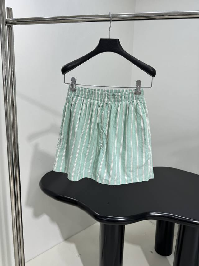 Early Fall New Arrival: Pyjama Oversized Casual Shorts Custom-dyed green and wh