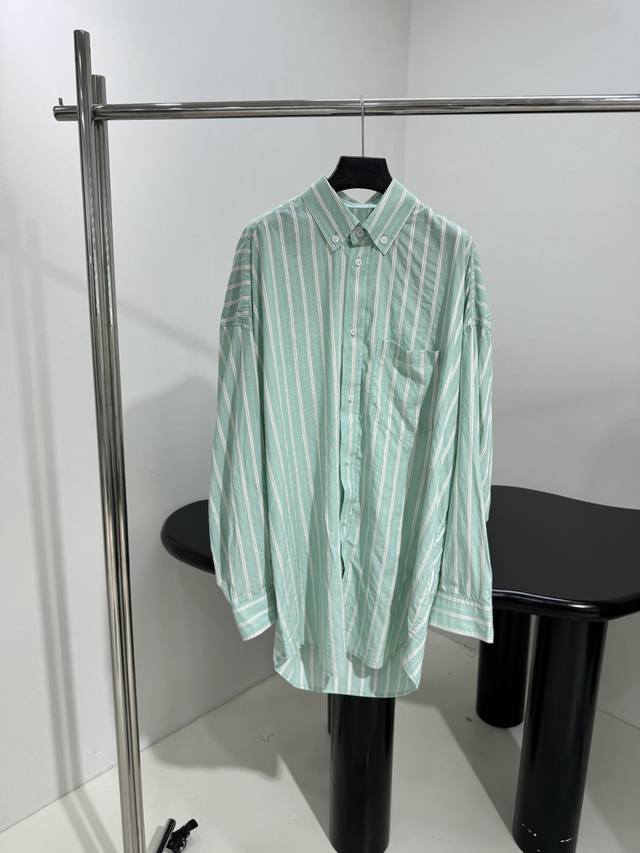 Early Fall New Arrival Pyjama Oversized Shirt Customized green and white draped