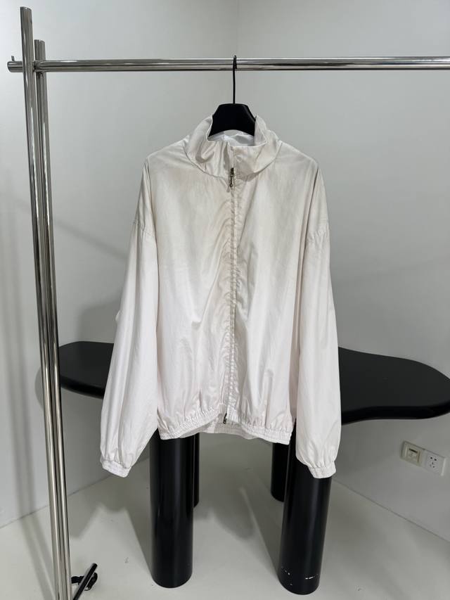 25 New 1996 Jacket Made from technical cotton poplin 1996 and brand logo print o