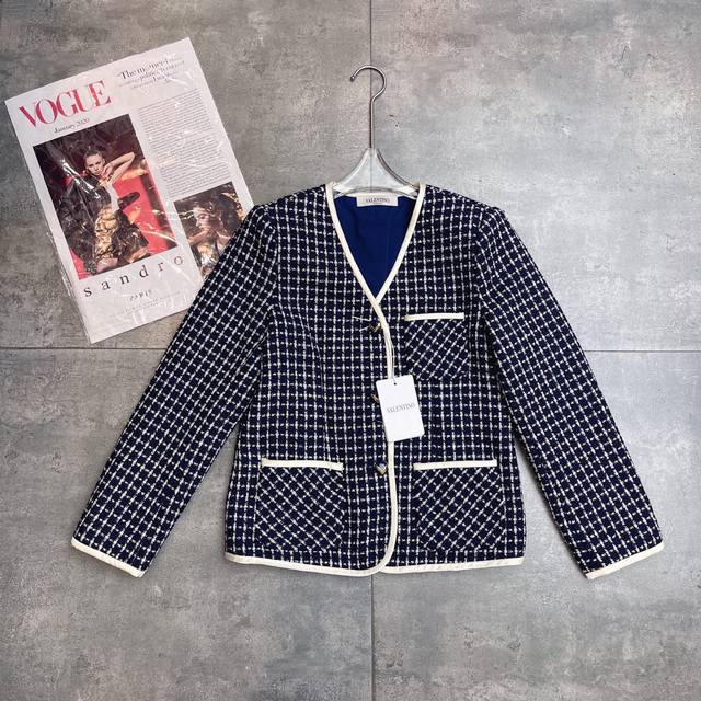 New arrival Celebrity style Valent0ڢ show 2025 early autumn counter new product