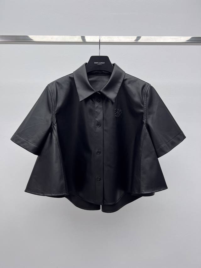 Loew* sheepskin short-sleeved topMade from imported 100% lambskinCropped trapezo
