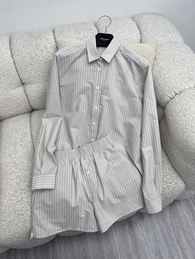 Striped shirt suit Made of 100% cotton fabric Loose version tailoring with the