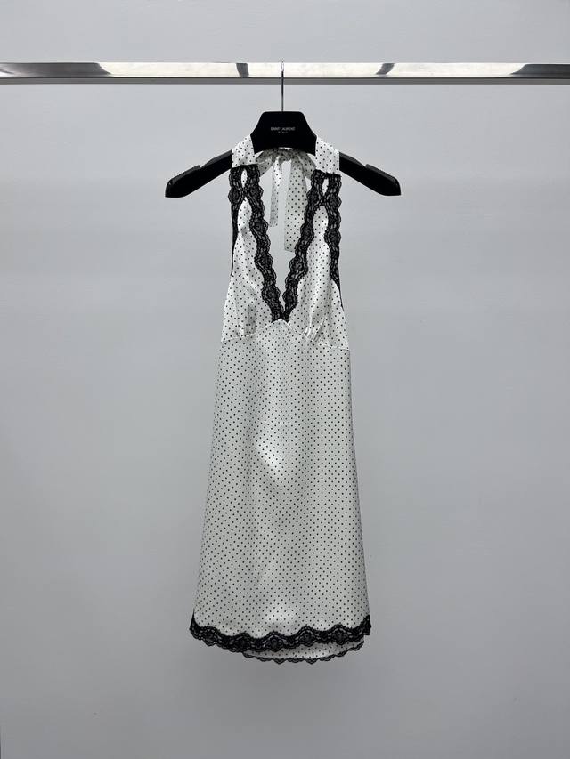 Frankies Bikini* Lace halter dress Made of satin acetate fabric The lace stitchi