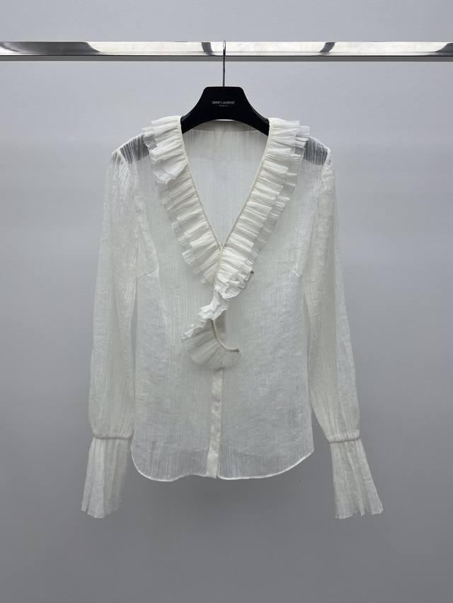 Ruffle collar shirt Made of cotton blend fabric French V-neck design with ruffl