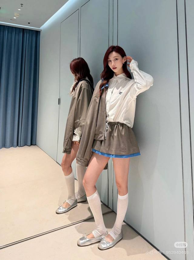 Original Mm 2025 Early Fall new stylish drawstring skirt with contrasting colors