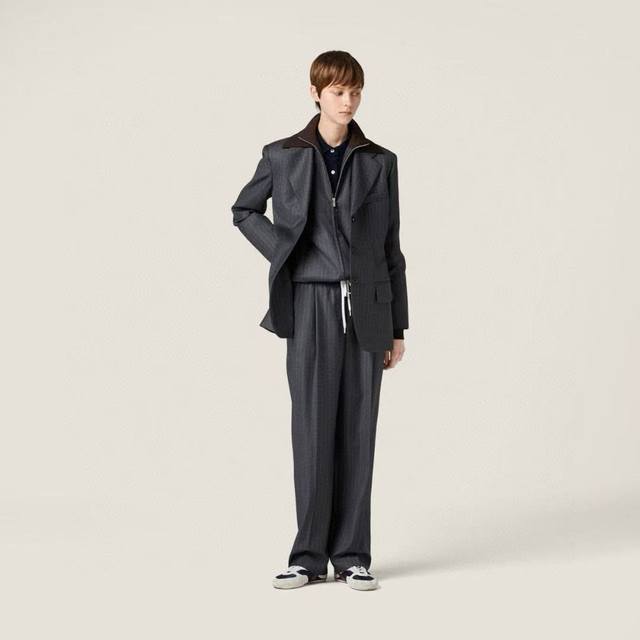 Original Mm 2025 early autumn new fashion contrast striped straight casual trou