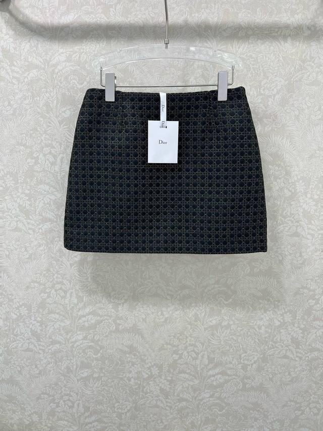 Dio* 25 new diamond-shaped gold silk skirt is customized. Imported diamond textu