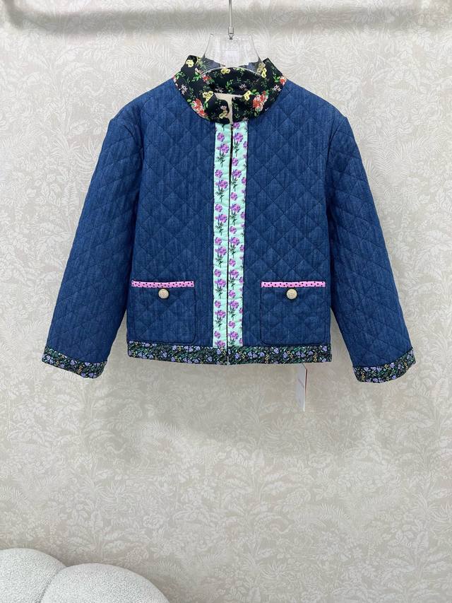 Valentin*25 New 9/3 sleeve denim quilted jacket with unique contrasting color de