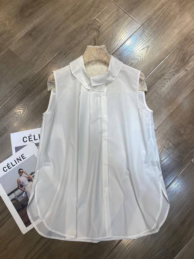 Highly recommended! A must-have item for all seasons, this sleeveless, ruffled-n