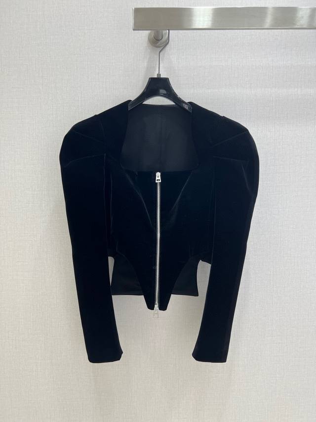 Highly recommend Dio*'s 2025 new velvet cropped blazer