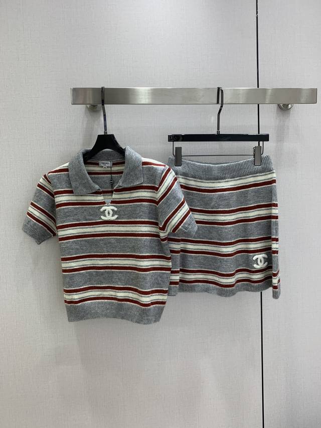 Highly recommend Chan*'s new 2025 early fall striped knit suit. The contrasting