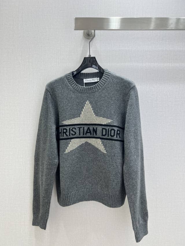 Highly recommend Dio*25 new knitted round neck long sleeves with star letters in