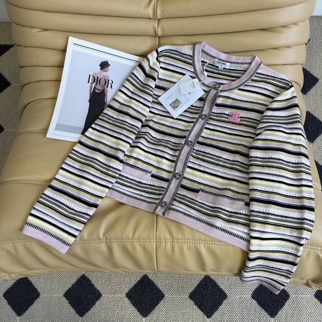 Early Autumn New 25Ssz Chan**25 Striped knitted long-sleeved cardigan with brig