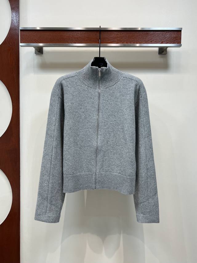 25 New early fall neutral gray stand-up collar knitted jacket. Heavy wool yarn w